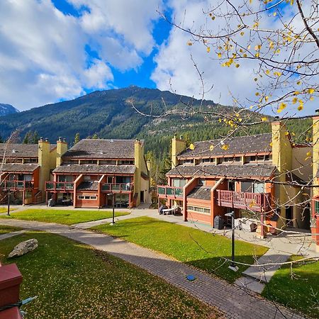 Horsethief Lodge By Stayin Панорама Екстер'єр фото